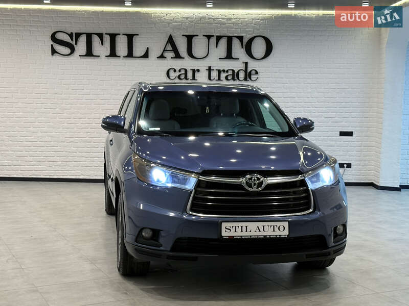 Внедорожник / Кроссовер Toyota Highlander 2016 в Одессе