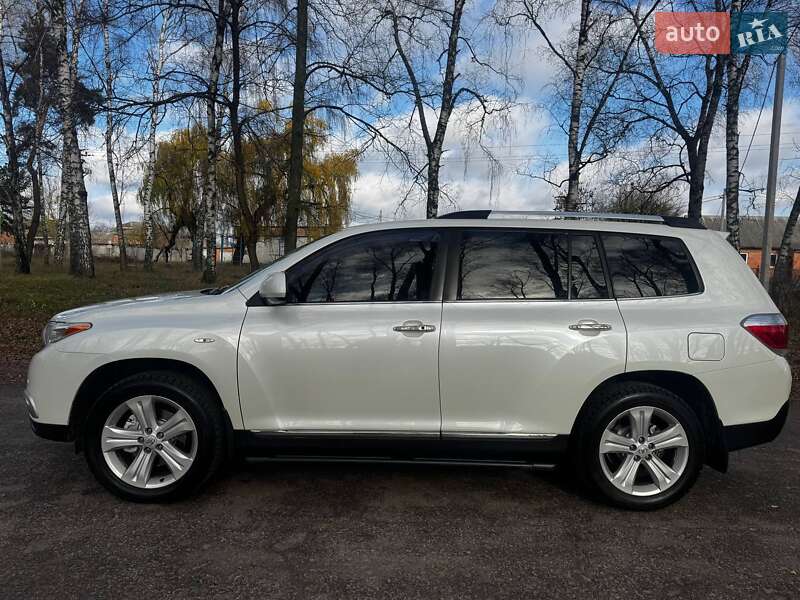 Внедорожник / Кроссовер Toyota Highlander 2012 в Ахтырке фото 12 Внедорожник / Кроссовер Toyota Highlander 2012 в Ахтырке