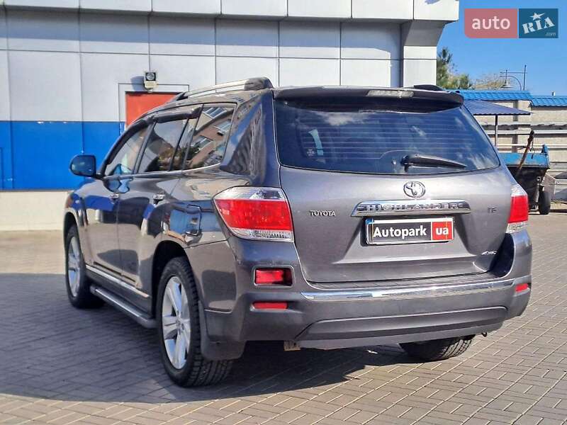 Внедорожник / Кроссовер Toyota Highlander 2013 в Одессе