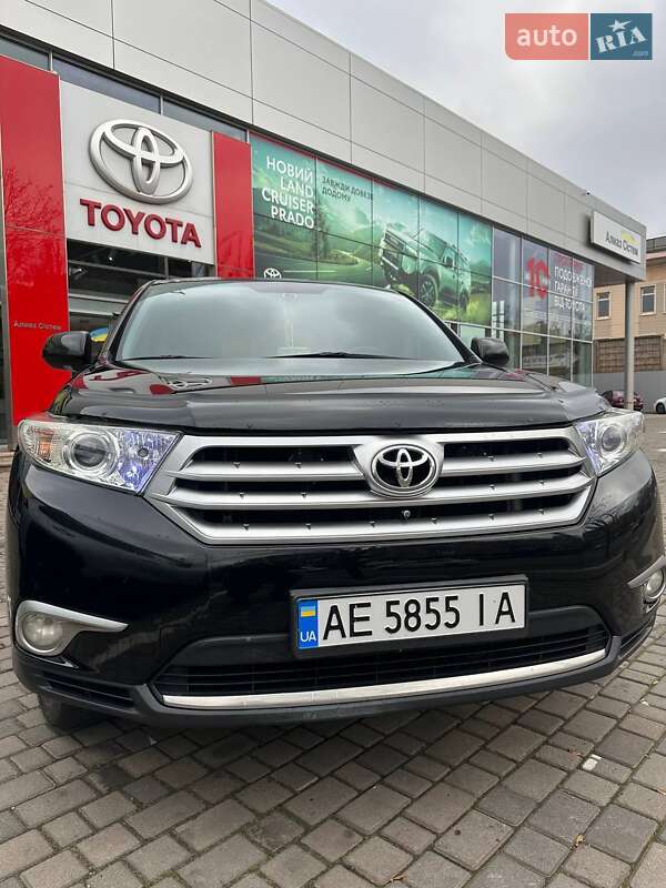 Позашляховик / Кросовер Toyota Highlander 2010 в Кривому Розі