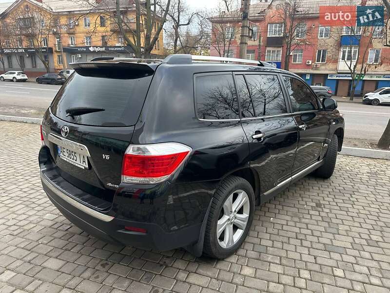 Позашляховик / Кросовер Toyota Highlander 2010 в Кривому Розі