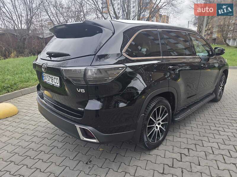 Позашляховик / Кросовер Toyota Highlander 2019 в Хмельницькому