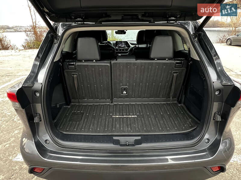 Внедорожник / Кроссовер Toyota Highlander 2020 в Киеве