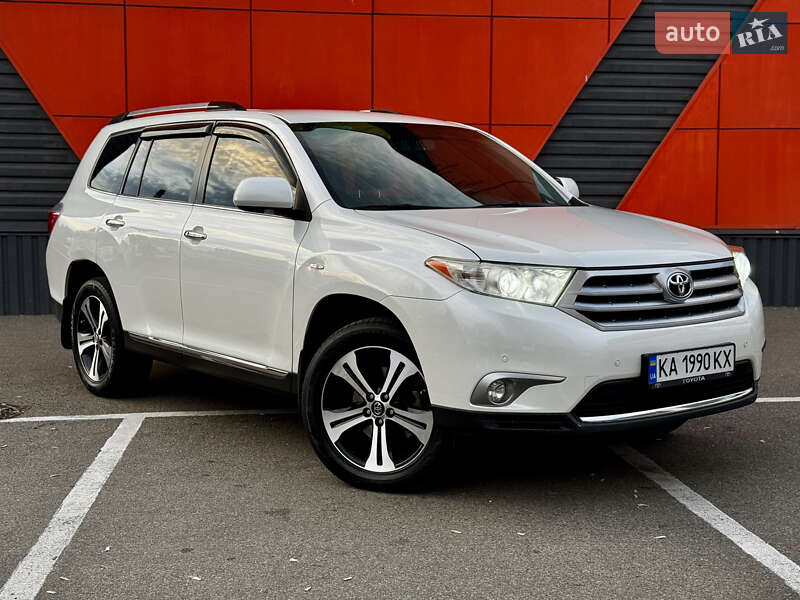 Внедорожник / Кроссовер Toyota Highlander 2012 в Киеве