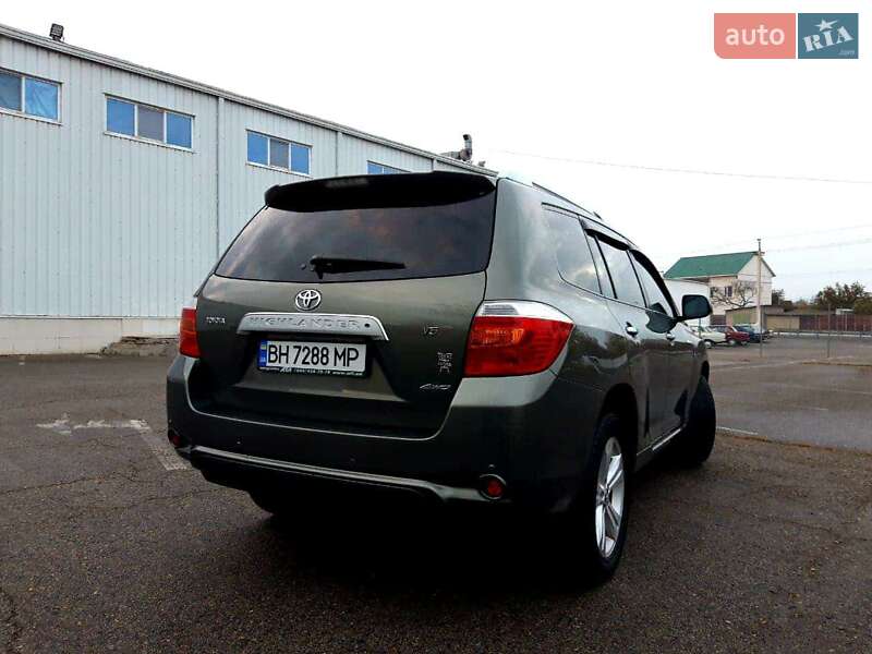 Внедорожник / Кроссовер Toyota Highlander 2008 в Болграде