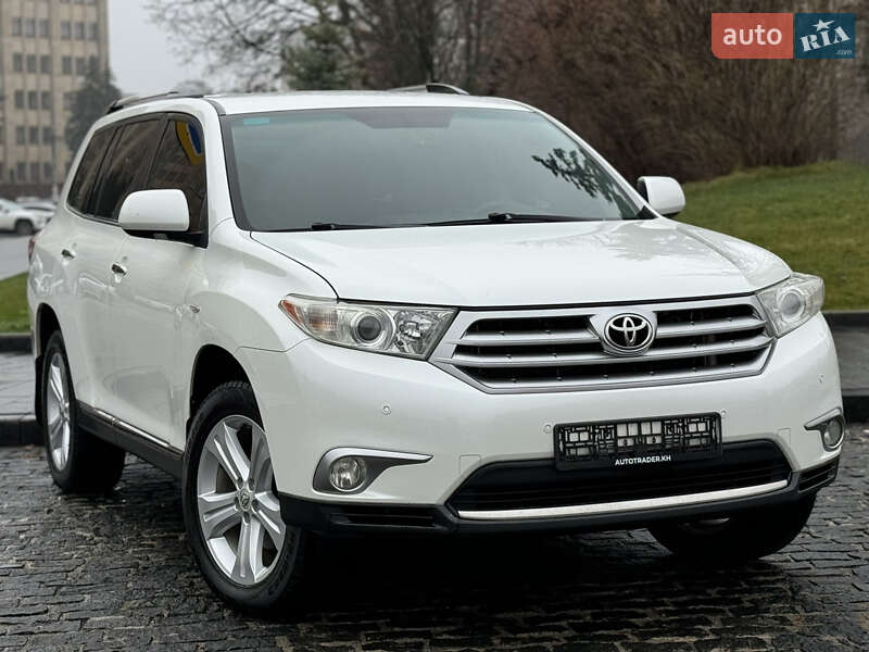 Внедорожник / Кроссовер Toyota Highlander 2012 в Харькове