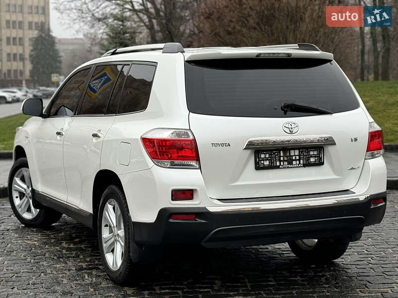 Внедорожник / Кроссовер Toyota Highlander 2012 в Харькове