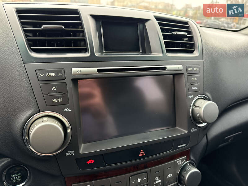 Внедорожник / Кроссовер Toyota Highlander 2012 в Харькове