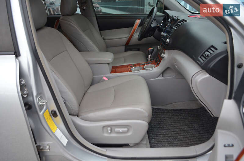 Внедорожник / Кроссовер Toyota Highlander 2008 в Киеве