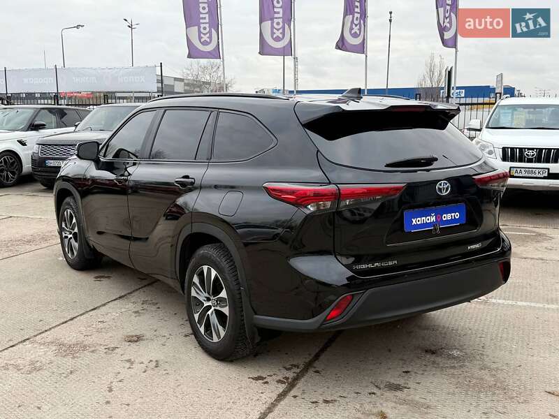 Внедорожник / Кроссовер Toyota Highlander 2023 в Киеве