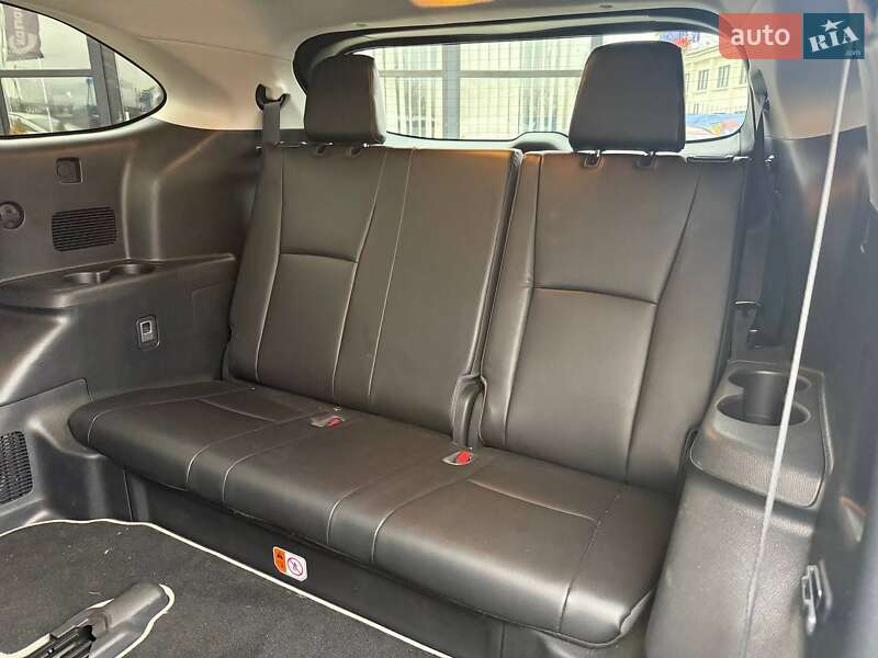 Внедорожник / Кроссовер Toyota Highlander 2023 в Киеве