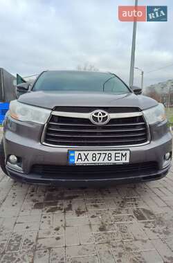 Позашляховик / Кросовер Toyota Highlander 2016 в Харкові