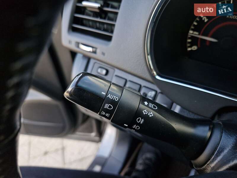 Внедорожник / Кроссовер Toyota Highlander 2011 в Николаеве