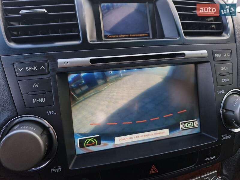 Внедорожник / Кроссовер Toyota Highlander 2011 в Николаеве