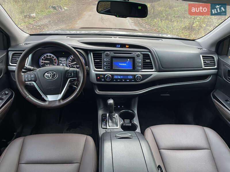 Внедорожник / Кроссовер Toyota Highlander 2014 в Броварах