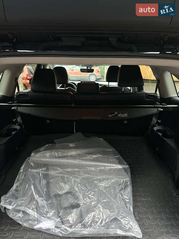 Внедорожник / Кроссовер Toyota Highlander 2020 в Киеве