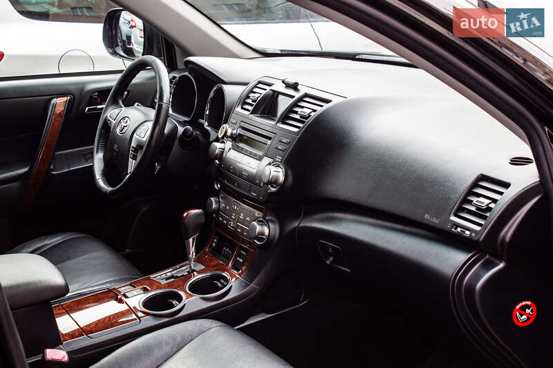 Позашляховик / Кросовер Toyota Highlander 2011 в Львові фото 37 Позашляховик / Кросовер Toyota Highlander 2011 в Львові