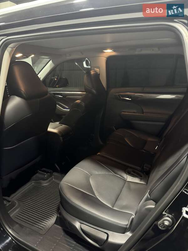 Внедорожник / Кроссовер Toyota Highlander 2022 в Виннице фото 42 Внедорожник / Кроссовер Toyota Highlander 2022 в Виннице