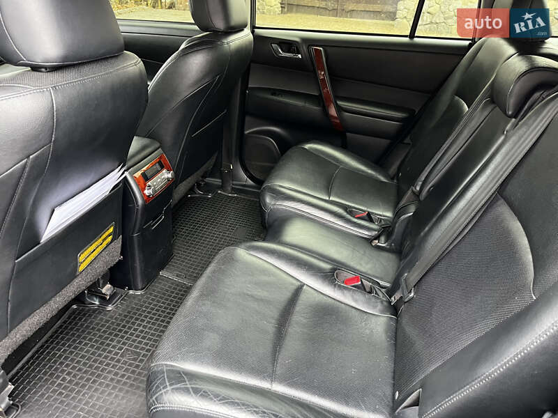 Позашляховик / Кросовер Toyota Highlander 2012 в Вінниці