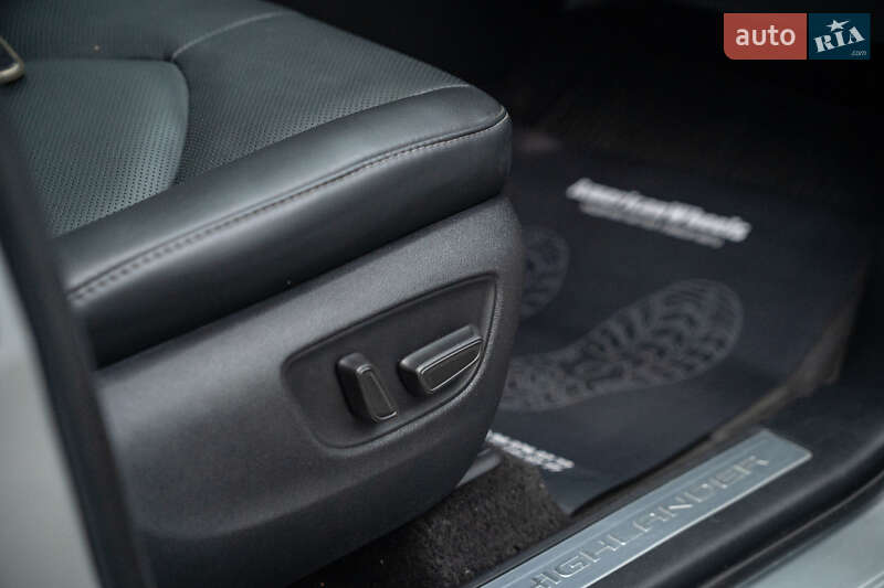 Внедорожник / Кроссовер Toyota Highlander 2021 в Черновцах фото 35 Внедорожник / Кроссовер Toyota Highlander 2021 в Черновцах