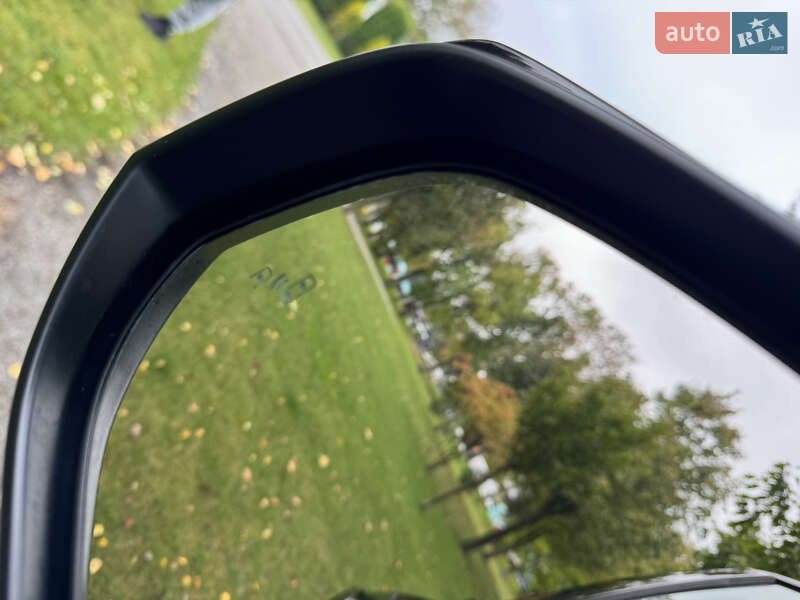 Внедорожник / Кроссовер Toyota Highlander 2021 в Хмельницком