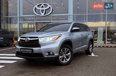 Внедорожник / Кроссовер Toyota Highlander 2014 в Ровно