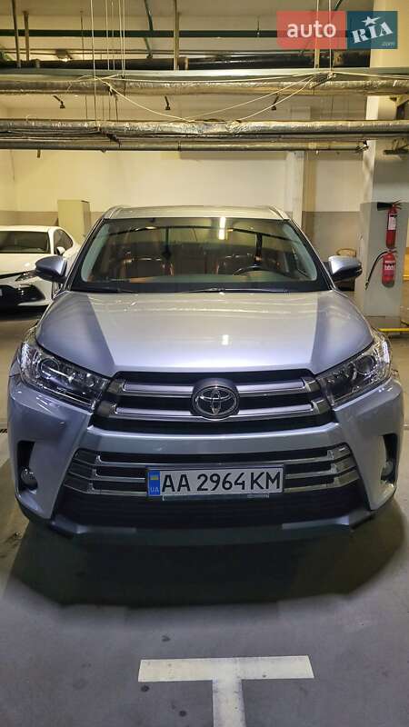 Внедорожник / Кроссовер Toyota Highlander 2017 в Киеве фото 6 Внедорожник / Кроссовер Toyota Highlander 2017 в Киеве