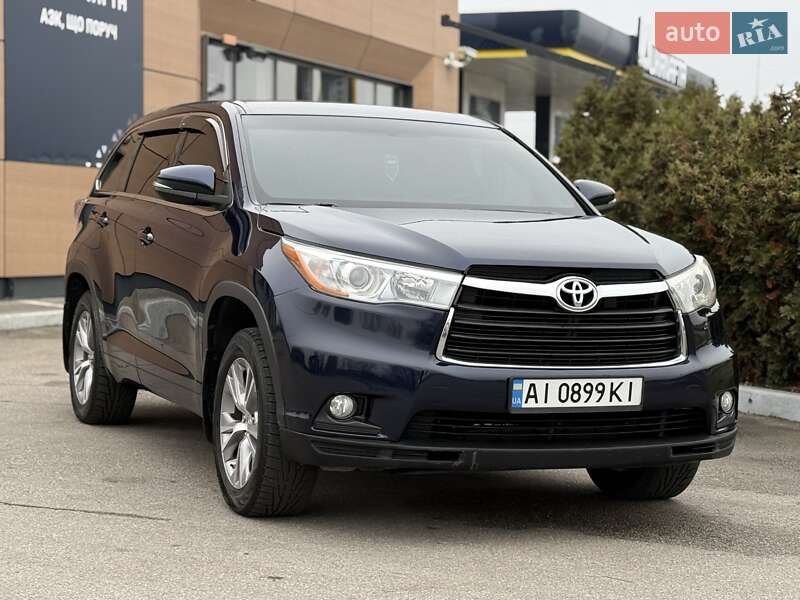 Toyota Highlander 2015