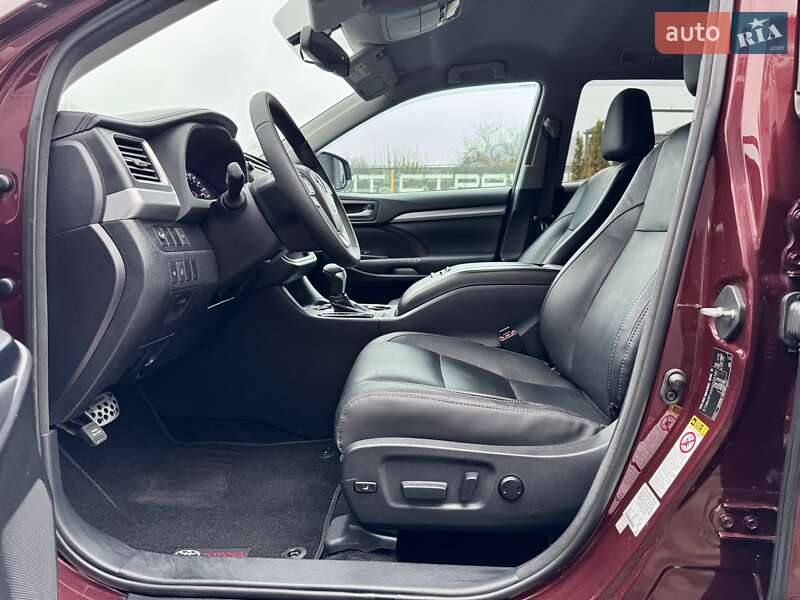 Внедорожник / Кроссовер Toyota Highlander 2014 в Киеве фото 13 Внедорожник / Кроссовер Toyota Highlander 2014 в Киеве