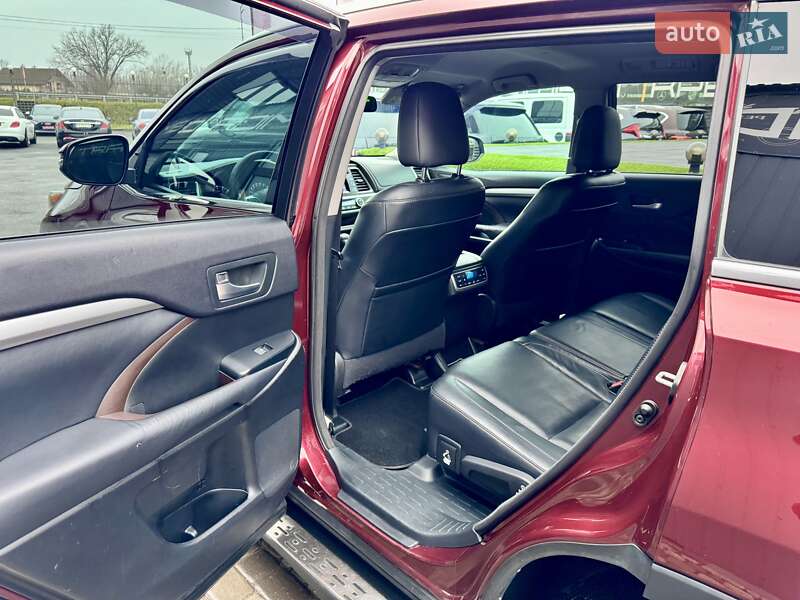 Внедорожник / Кроссовер Toyota Highlander 2014 в Киеве фото 16 Внедорожник / Кроссовер Toyota Highlander 2014 в Киеве
