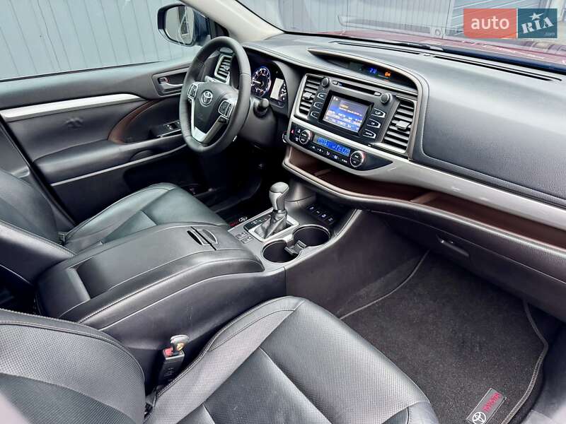 Внедорожник / Кроссовер Toyota Highlander 2014 в Киеве фото 44 Внедорожник / Кроссовер Toyota Highlander 2014 в Киеве