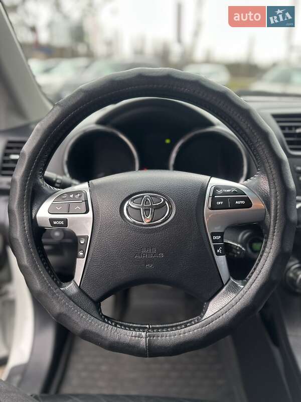 Внедорожник / Кроссовер Toyota Highlander 2012 в Белогородке фото 25 Внедорожник / Кроссовер Toyota Highlander 2012 в Белогородке