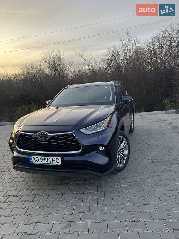 Toyota Highlander 2022