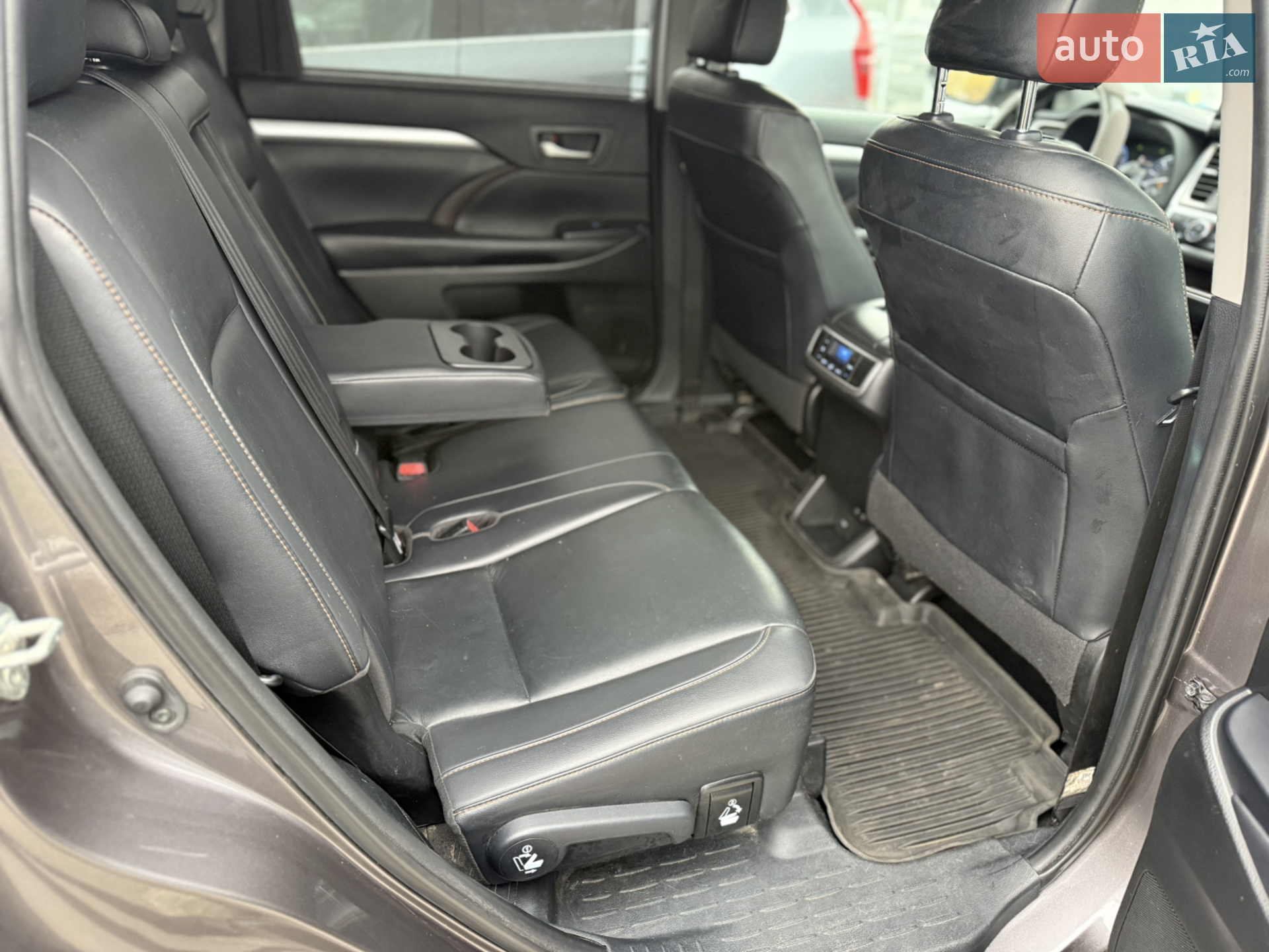 2018 Toyota Highlander - мініатюра 26