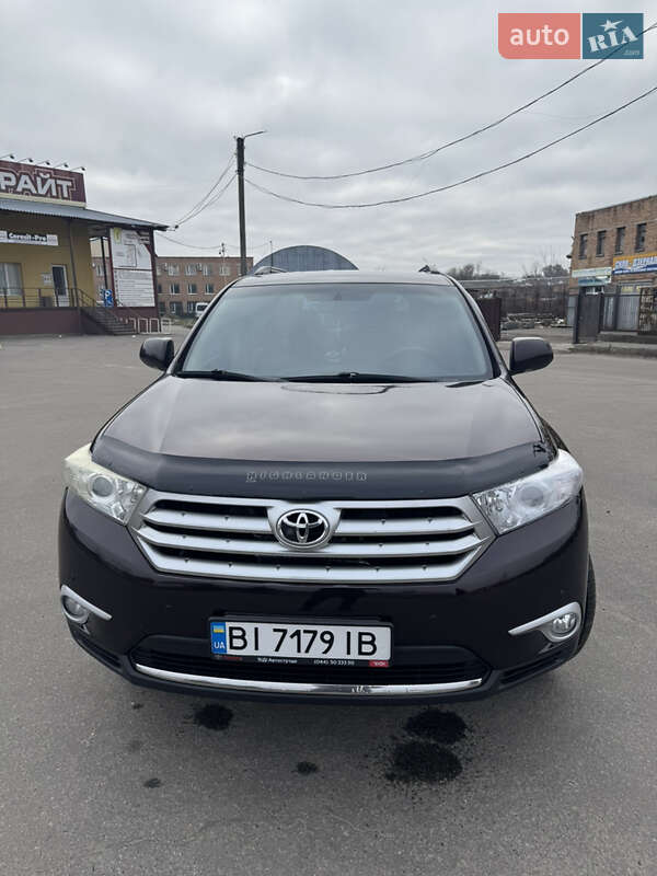 Внедорожник / Кроссовер Toyota Highlander 2012 в Полтаве фото 3 Внедорожник / Кроссовер Toyota Highlander 2012 в Полтаве