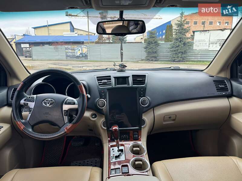 Внедорожник / Кроссовер Toyota Highlander 2012 в Полтаве фото 14 Внедорожник / Кроссовер Toyota Highlander 2012 в Полтаве