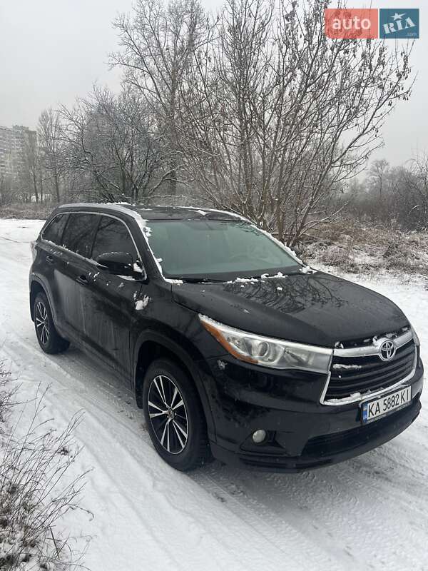 Toyota Highlander 2016