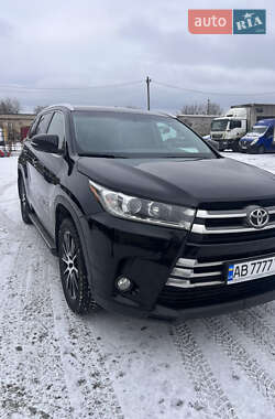 Внедорожник / Кроссовер Toyota Highlander 2019 в Виннице