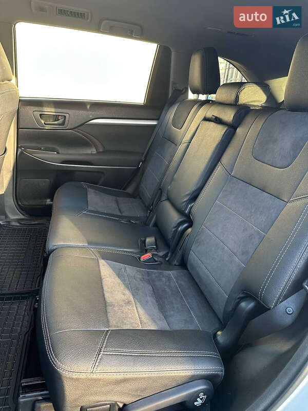 Внедорожник / Кроссовер Toyota Highlander 2015 в Николаеве фото 10 Внедорожник / Кроссовер Toyota Highlander 2015 в Николаеве