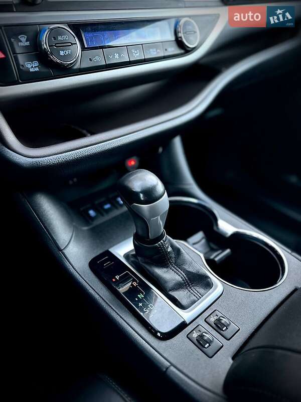 Позашляховик / Кросовер Toyota Highlander 2014 в Харкові фото 12 Позашляховик / Кросовер Toyota Highlander 2014 в Харкові