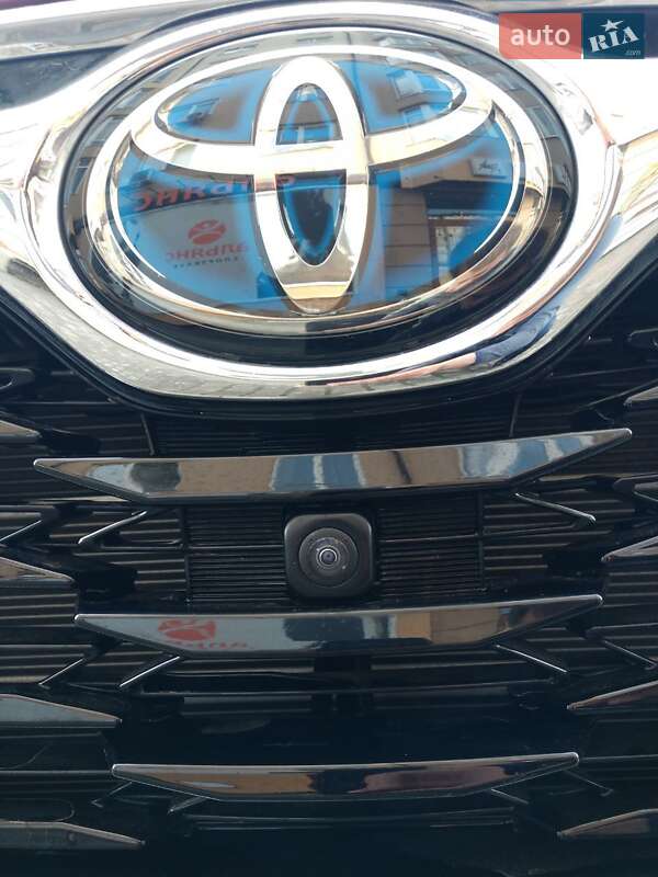 Позашляховик / Кросовер Toyota Highlander 2021 в Івано-Франківську