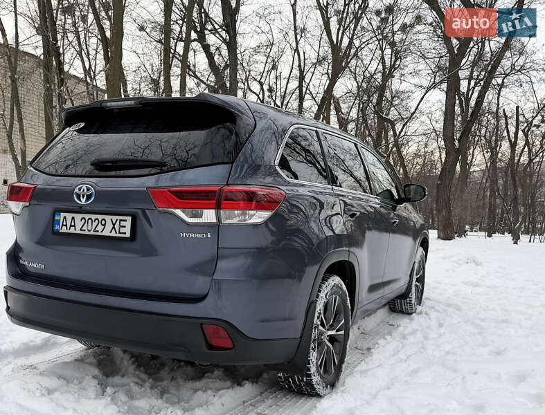 Позашляховик / Кросовер Toyota Highlander 2018 в Києві