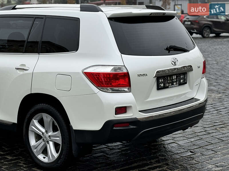 Позашляховик / Кросовер Toyota Highlander 2012 в Харкові