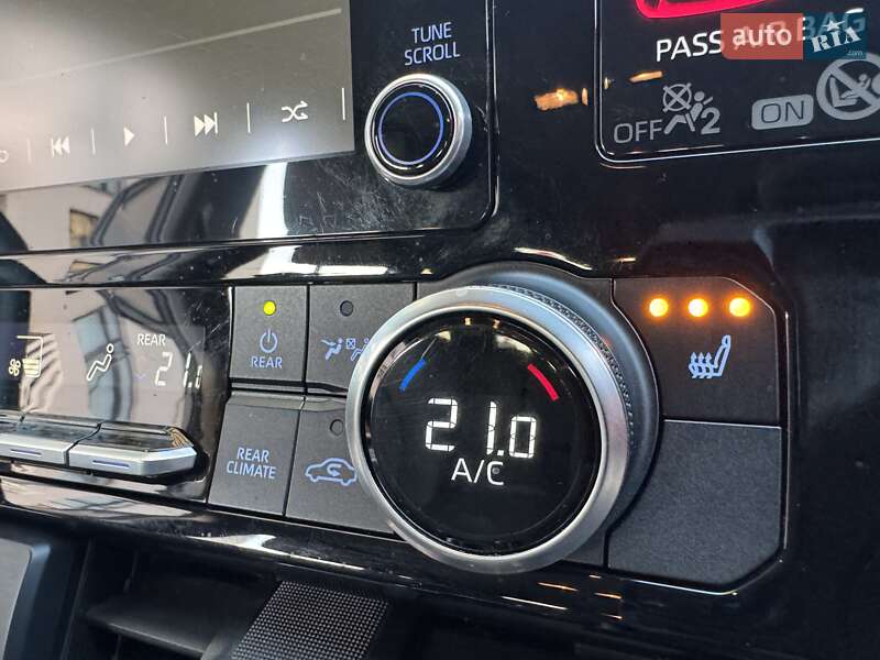 Внедорожник / Кроссовер Toyota Highlander 2020 в Киеве