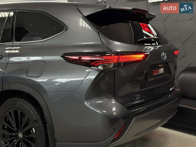 Внедорожник / Кроссовер Toyota Highlander 2024 в Тернополе
