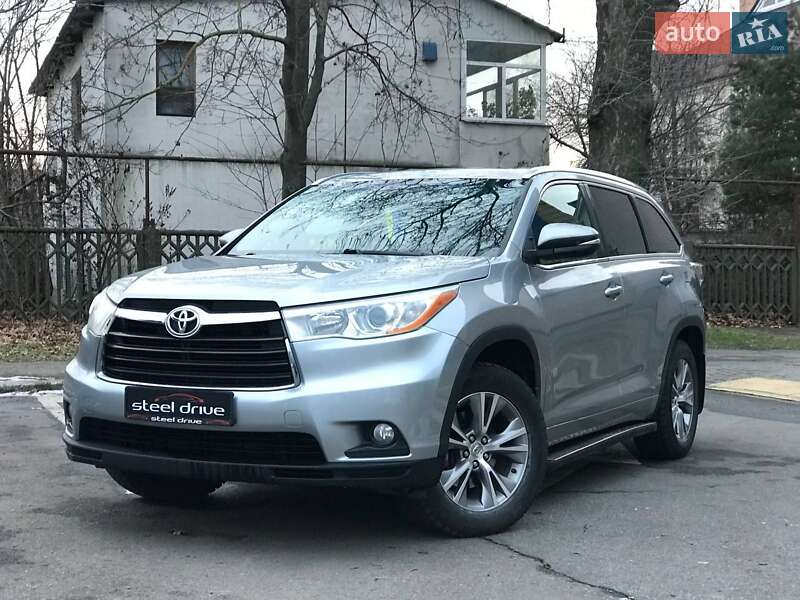 Внедорожник / Кроссовер Toyota Highlander 2014 в Николаеве