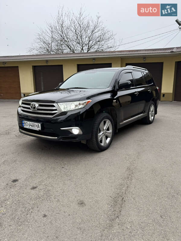 Внедорожник / Кроссовер Toyota Highlander 2013 в Тернополе
