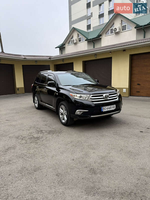 Внедорожник / Кроссовер Toyota Highlander 2013 в Тернополе