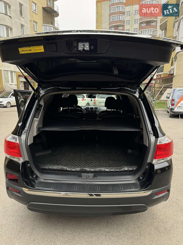 Внедорожник / Кроссовер Toyota Highlander 2013 в Тернополе