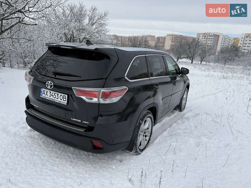 Внедорожник / Кроссовер Toyota Highlander 2015 в Харькове фото 4 Внедорожник / Кроссовер Toyota Highlander 2015 в Харькове